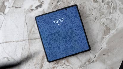 Honor Magic V5 unfolded profile